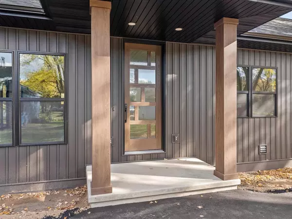 Suamico, WI 54173,1253 RIVERSIDE DRIVE