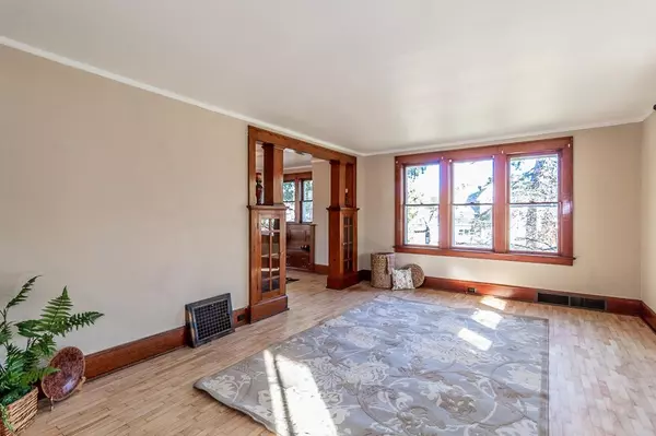 Waupaca, WI 54981-1424,406 West FULTON ST