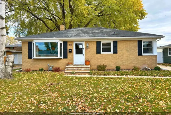 918 GROGNET STREET, Green Bay, WI 54302