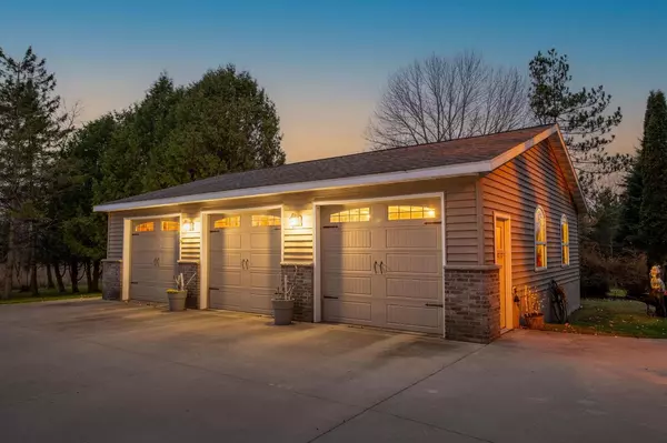 Menominee, MI 49858,N700 S P-3 LANE