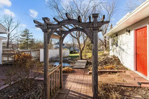 Hortonville, WI 54944,211 N BRIGGS STREET