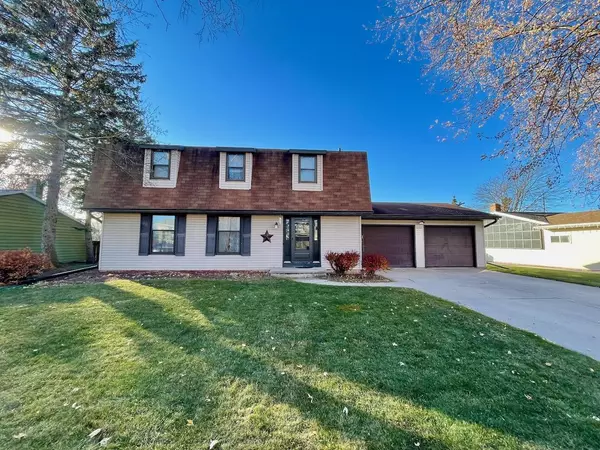 534 TYROLIAN DRIVE, Green Bay, WI 54302-5140