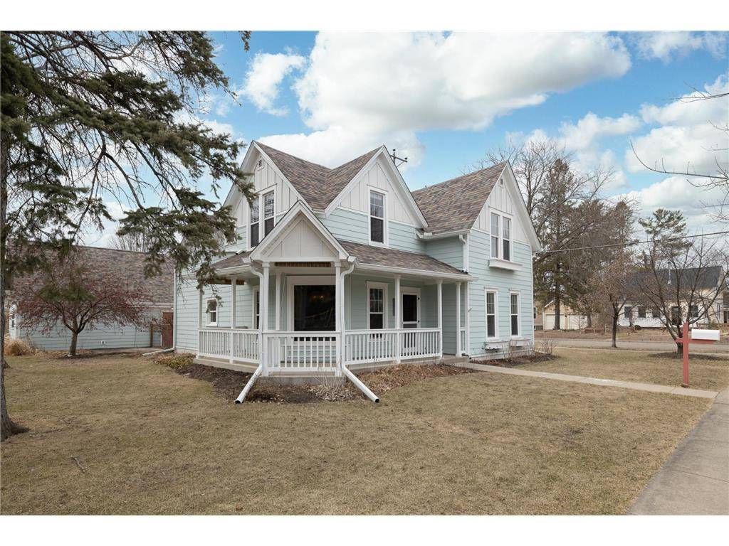 1233 5th Street, Hudson, WI 54016