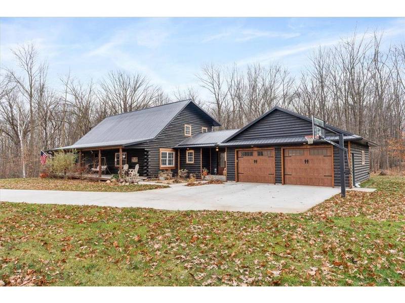 744 50th Avenue, Clear Lake, WI 54005