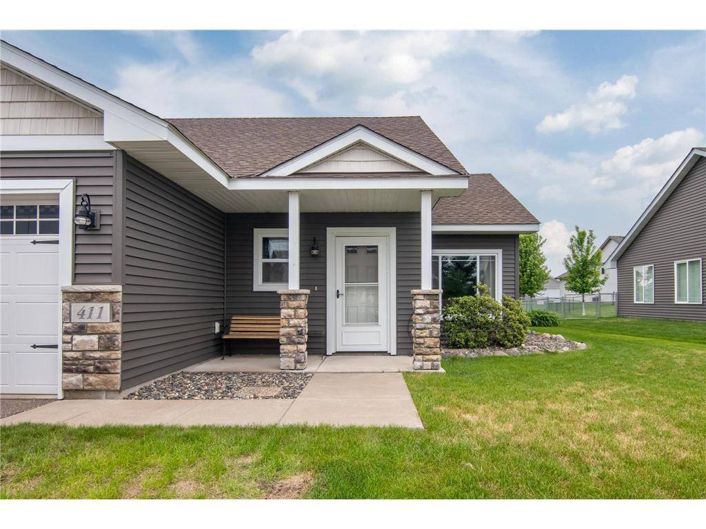 411 Ladd Lane, Osceola, WI 54020