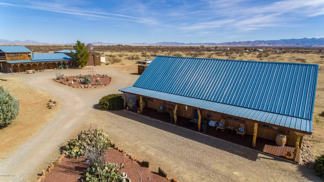 13688 S Morgan Road, Pearce, AZ 85625