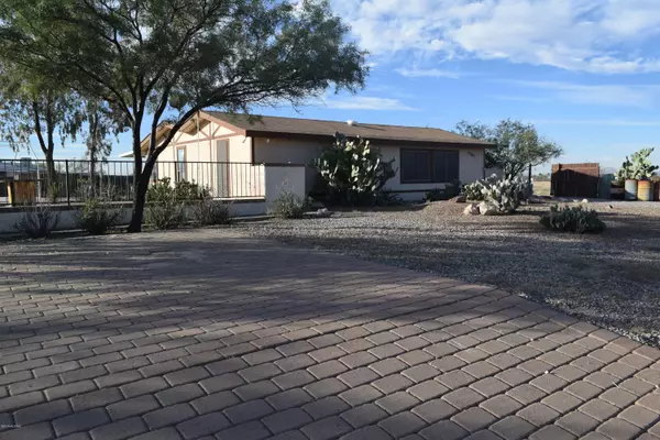 10861 W Grier Road, Marana, AZ 85658