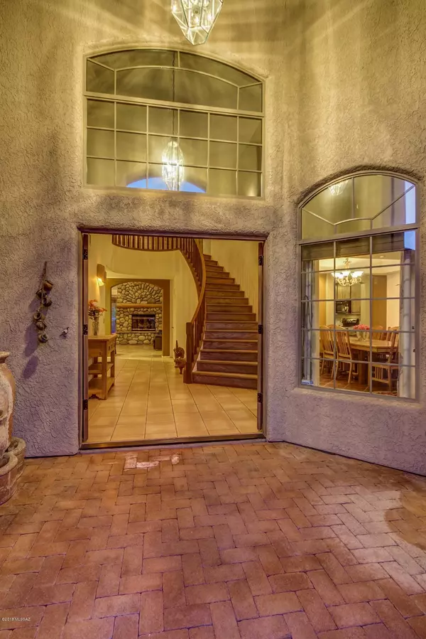 4510 N Bear Canyon Road, Tucson, AZ 85749