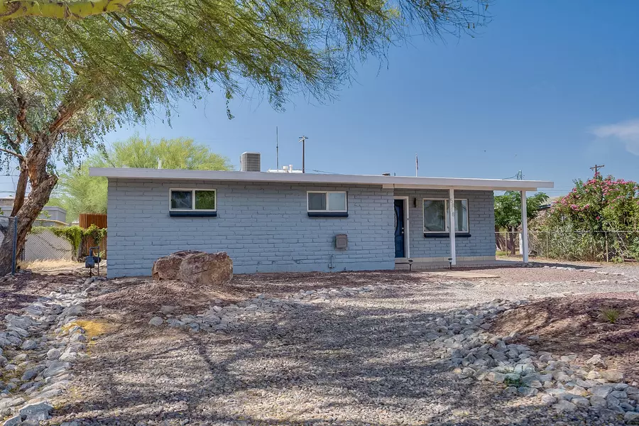 5818 E 21St Street, Tucson, AZ 85711