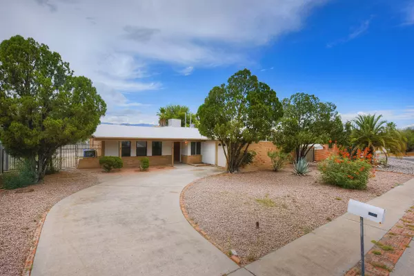 8465 E 25Th Street, Tucson, AZ 85710