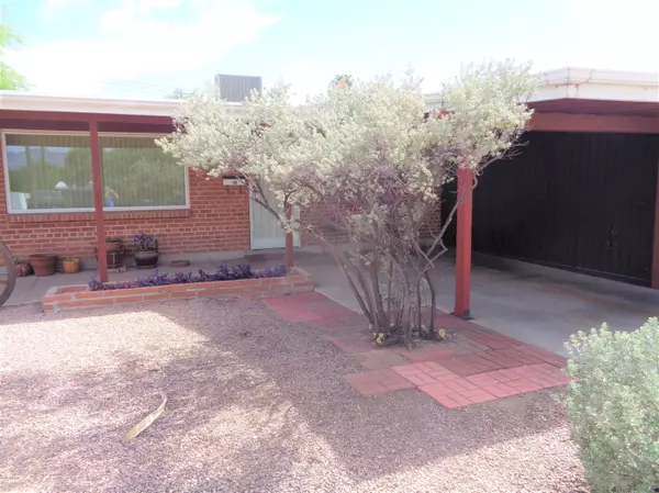 Tucson, AZ 85711,6122 E Beverly StreetE