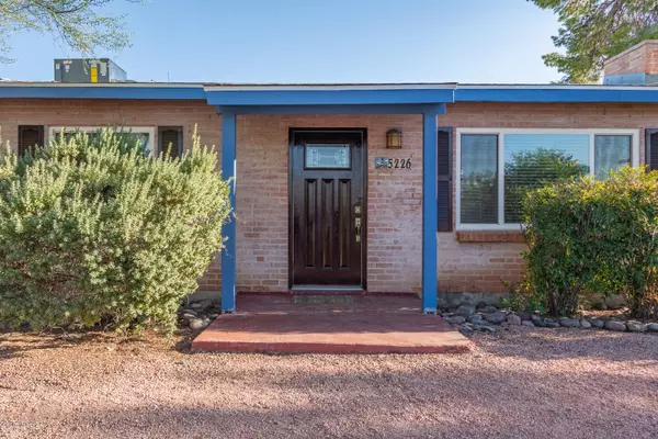 5226 E 8Th Street, Tucson, AZ 85711