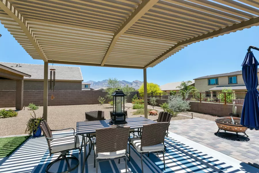 2321 W Sculptor Street, Oro Valley, AZ 85742