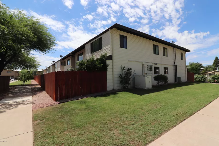 1318 S Avenida Polar  #F-202, Tucson, AZ 85710