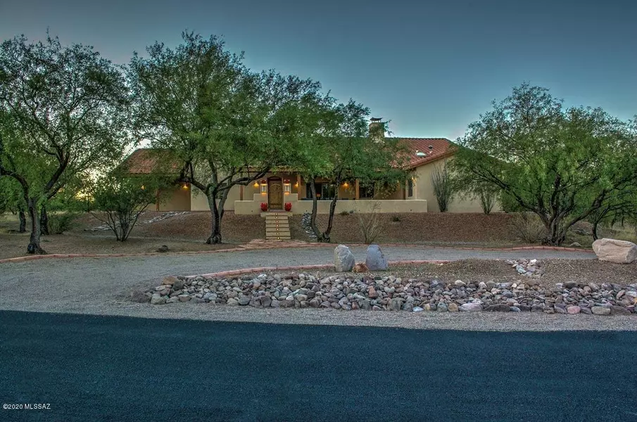 2316 Balderrain Lane, Tubac, AZ 85646