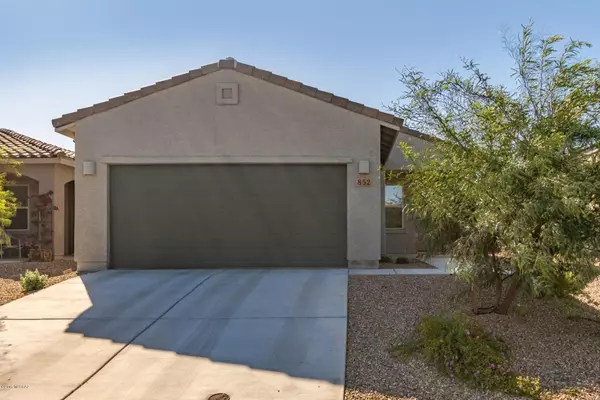 852 E Bottomlands Lane, Sahuarita, AZ 85614