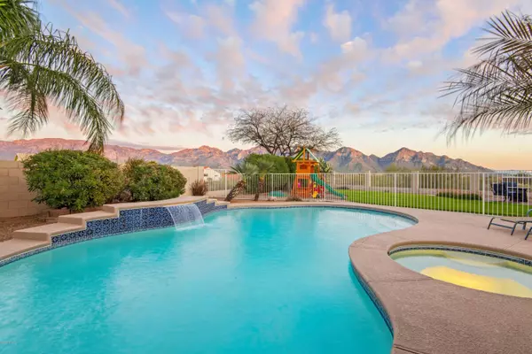 Oro Valley, AZ 85755,12744 N Lantern Way