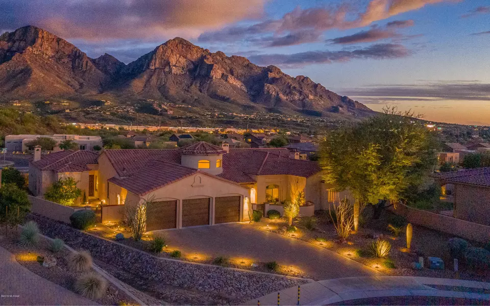 416 E Natasha Court, Oro Valley, AZ 85737