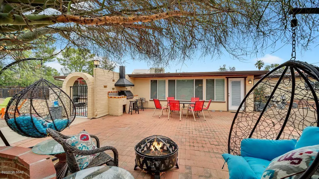 1306 S Avenida Sirio, Tucson, AZ 85710