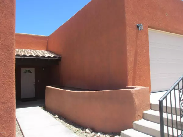 Nogales, AZ 85621,6 Lacey Court