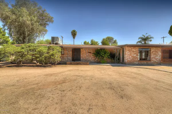 2810 E Greenlee Street, Tucson, AZ 85716