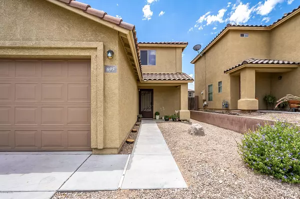 695 W Amber Sun, Green Valley, AZ 85614