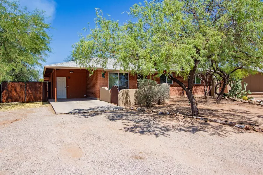 6519 E Calle Herculo, Tucson, AZ 85710