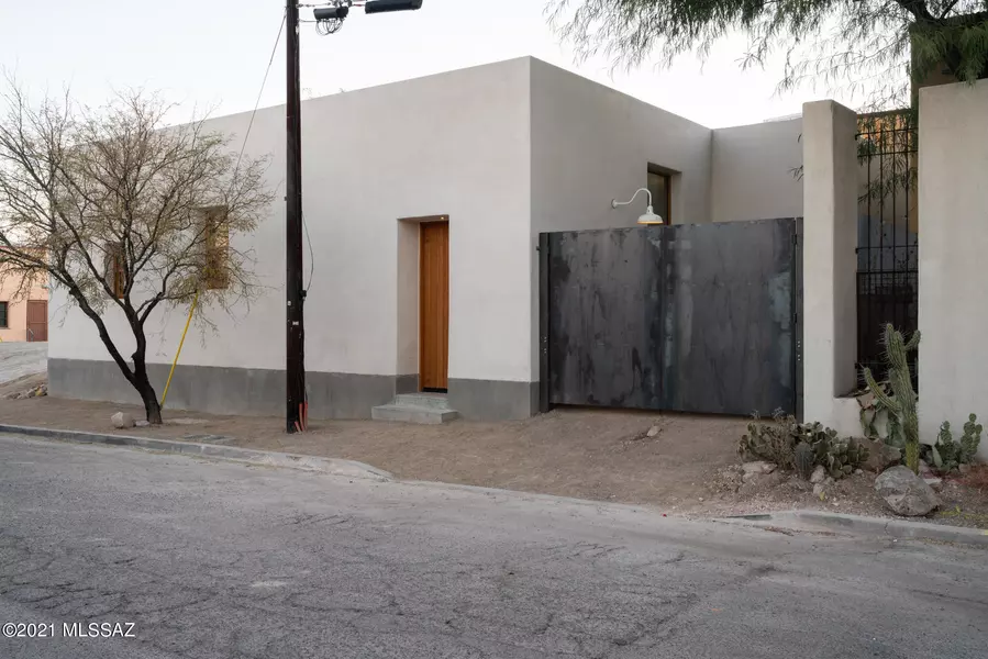 625 S 9Th Avenue, Tucson, AZ 85701