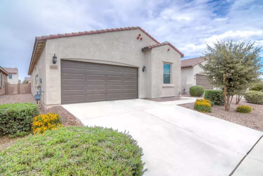 6607 E Via Jardin Verde, Tucson, AZ 85756