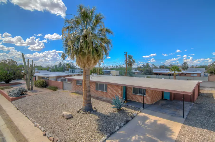 3262 W Calle Fresa, Tucson, AZ 85741