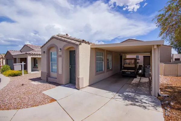 1359 W Vuelta Las Campanas, Sahuarita, AZ 85629