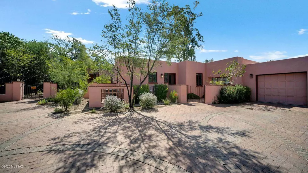 414 N Country Club Road, Tucson, AZ 85716