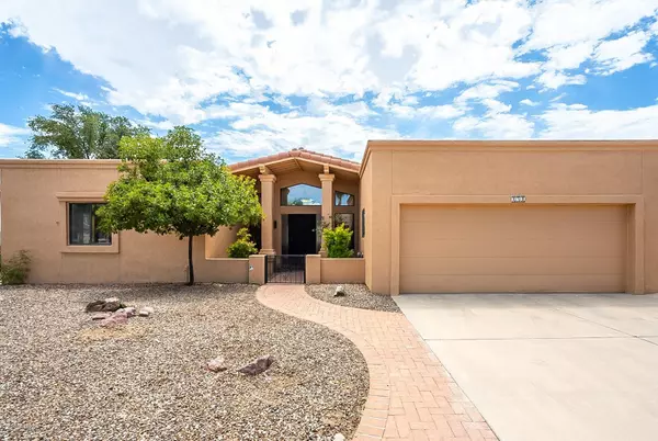 251 W Calle Frambuesa, Green Valley, AZ 85614