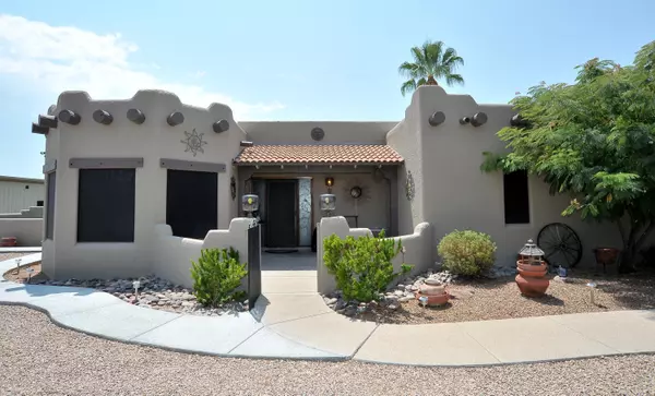 411 W Continental Road, Green Valley, AZ 85622