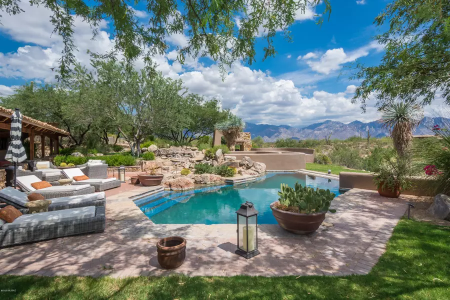 931 W Tortolita Mountain Circle, Oro Valley, AZ 85755