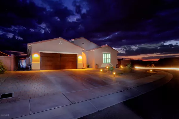 1418 E Stronghold Canyon Lane, Sahuarita, AZ 85629