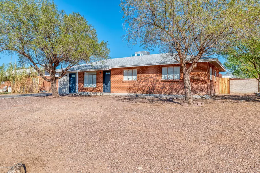 6555 E Calle Dened, Tucson, AZ 85710