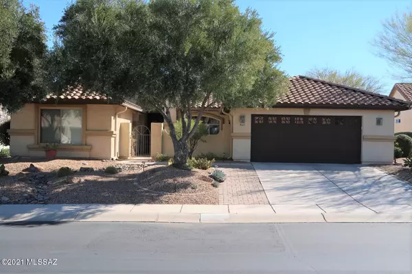 560 N Alexis Loop Loop, Green Valley, AZ 85614