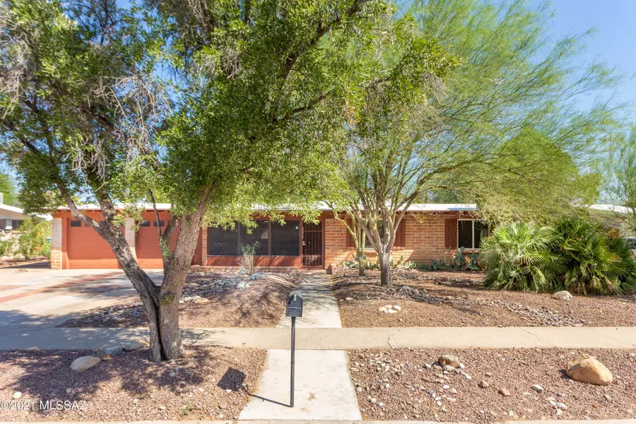 6011 E Eli Street, Tucson, AZ 85711