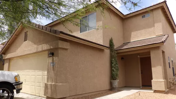 664 W Amber Sun Drive, Green Valley, AZ 85614