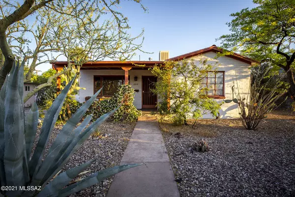 2210 E Water Street, Tucson, AZ 85719