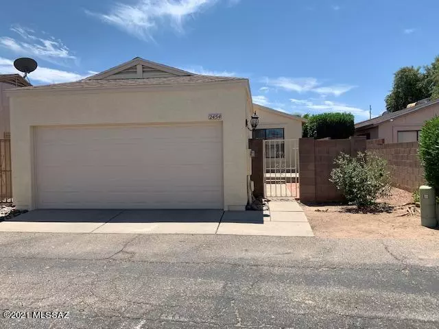 2454 N Palo Hacha Drive, Tucson, AZ 85745