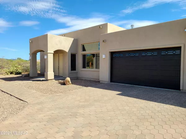 Vail, AZ 85641,13120 E Molokai Lane