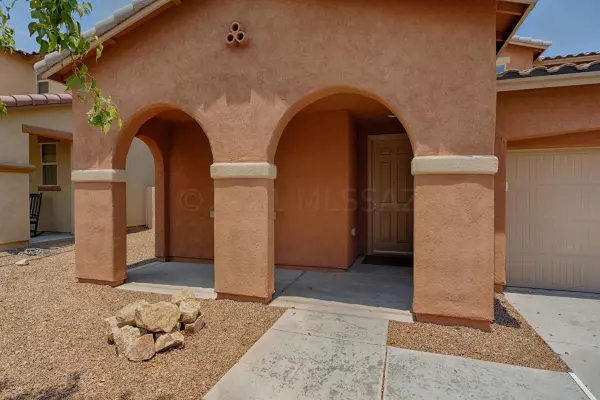 Sahuarita, AZ 85629,820 W Calle Ocarina