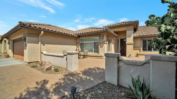 527 N Ramos Lane, Green Valley, AZ 85614