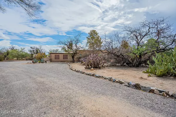 Green Valley, AZ 85622,940 W Quail Drive