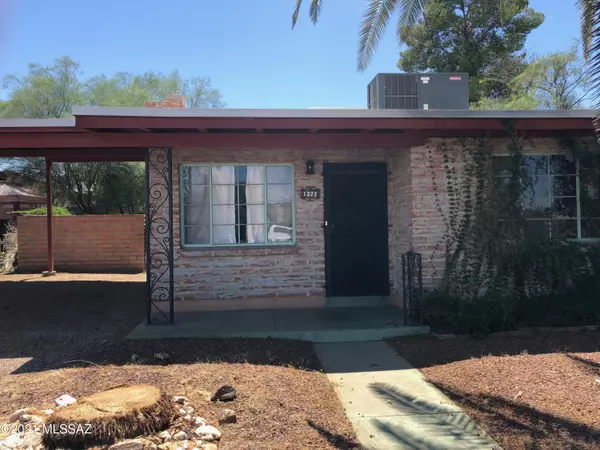 1322 E Spring Street, Tucson, AZ 85719