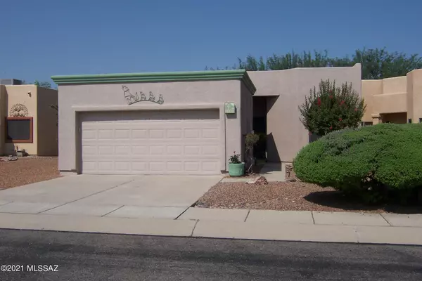 2444 S Orchard View Drive, Green Valley, AZ 85614