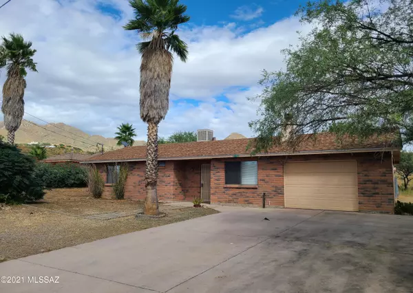 1391 Anclar Court, Rio Rico, AZ 85648