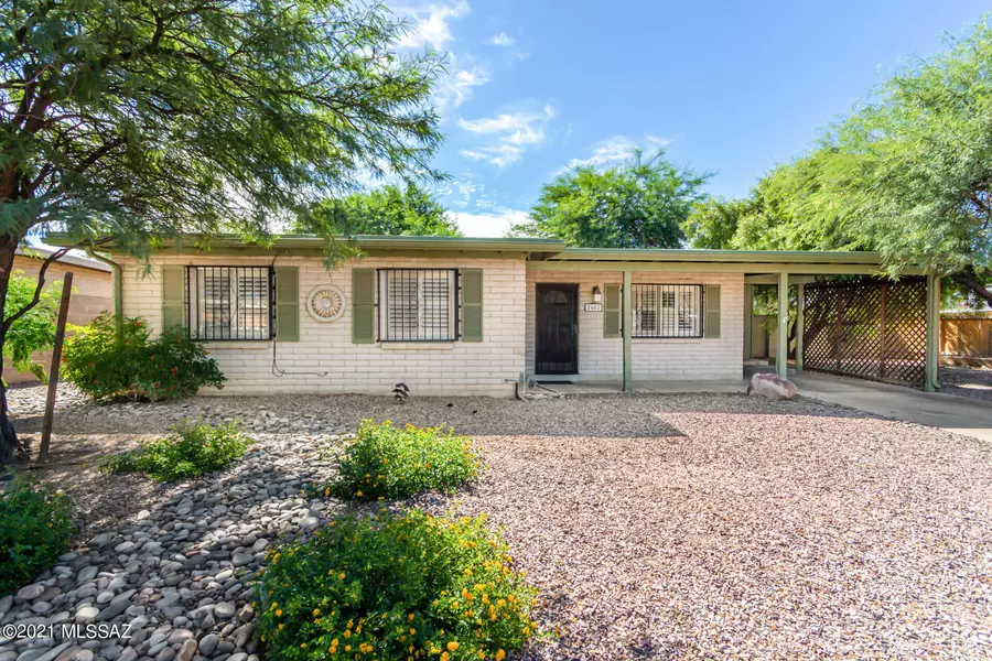 7602 E David Drive, Tucson, AZ 85730